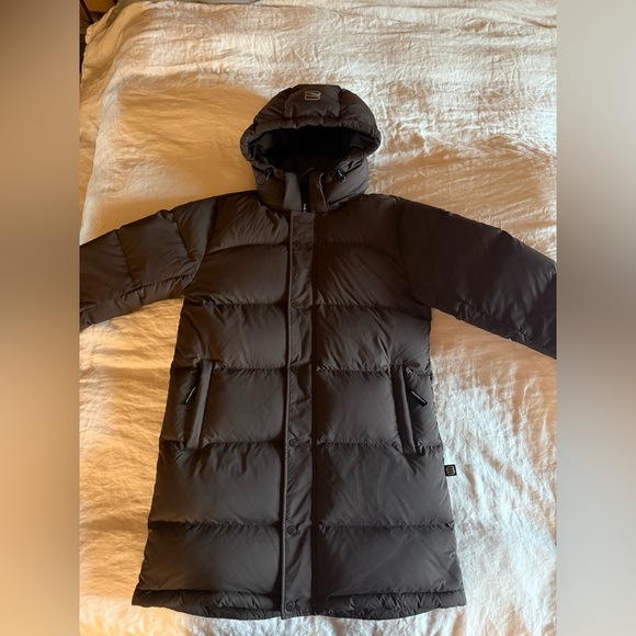 Aritzia The Super Puff Mid cliMATTE Rich Mocha Brown - Small - Picture 4 of 7